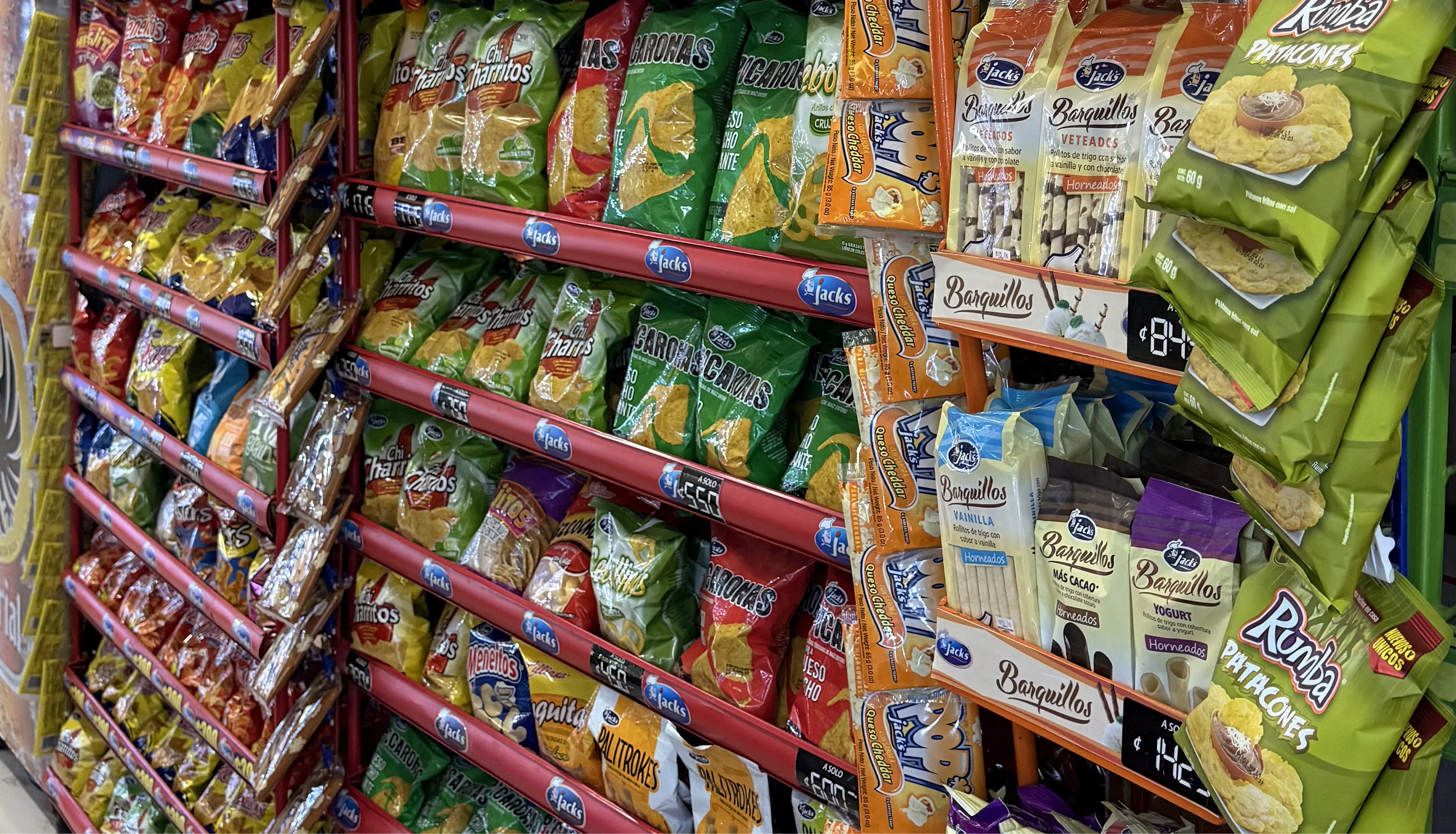 Mobiliario metálico para tiendas y supermercados en Costa Rica